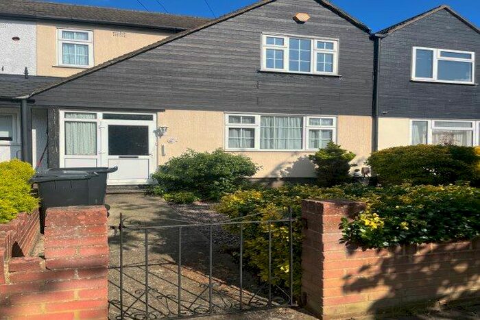 3 Bedroom Property To Rent In Princes Avenue, Enfield, EN3