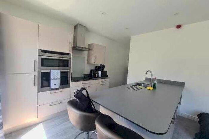 1 Bedroom Flat To Rent In Hoe Gardens, Plymouth, PL1