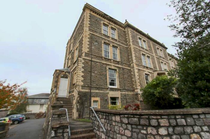 1 Bedroom Property To Rent In 13 Herbert Road, Clevedon, BS21