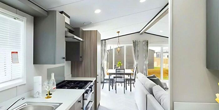 2 Bedroom Lodge For Sale In Pennant Park, CH8