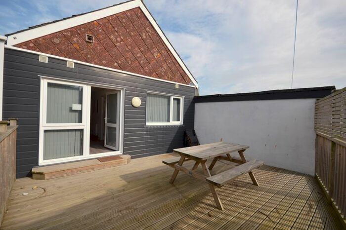 3 Bedroom Flat To Rent In Manor Road, Newquay, TR7