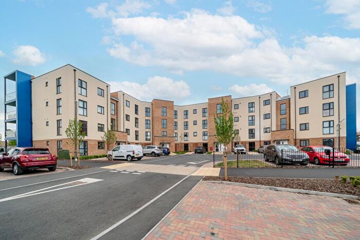 2 Bedroom Apartment For Sale In Arcadia Park, Berryfields, Aylesbury, HP18