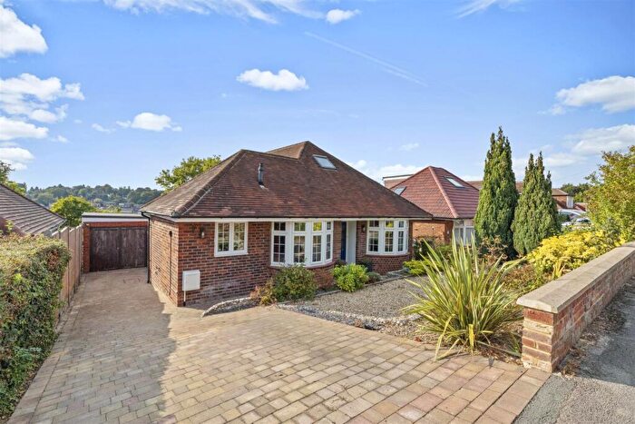 4 Bedroom Detached House For Sale In West Drive, High Wycombe, HP13
