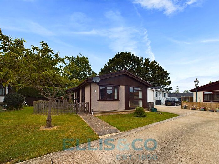 2 Bedroom Bungalow For Sale In Bourne Park, Golden Green, Tonbridge, Kent, TN11