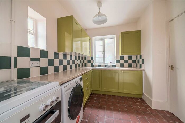 2 Bedroom Apartment To Rent In Peckham Rye, East Dulwich, London, SE22