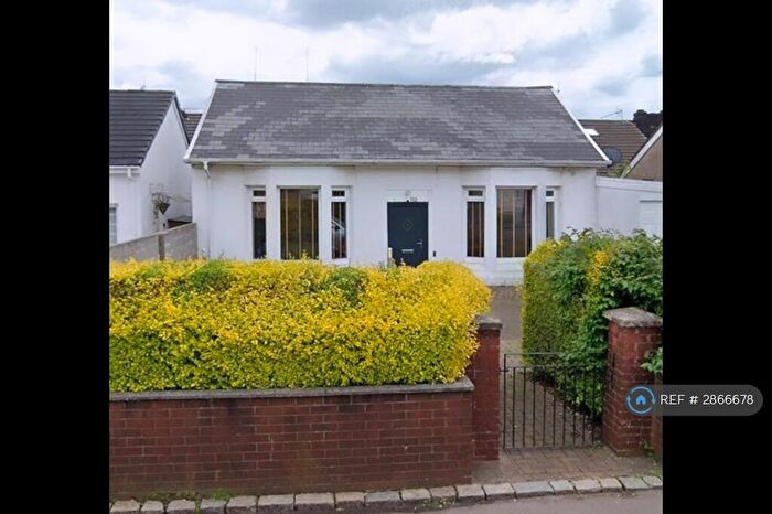 2 Bedroom Bungalow To Rent In Maukinfauld Road, Glasgow, G32