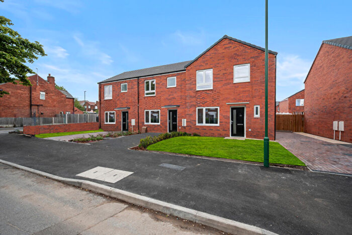 2 Bedroom Semi Detached House For Sale In Piccadilly, Bulwell, Nottingham, NG6