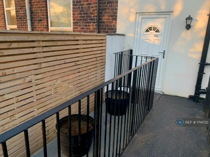 2 Bedroom Flat To Rent In Offerton, Stockport, SK1