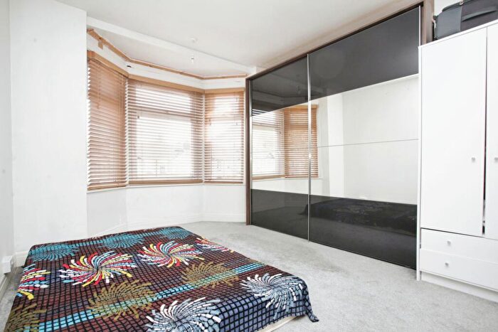 3 Bedroom Terraced House For Sale In Wallace Road, Keresley, Coventry, CV6