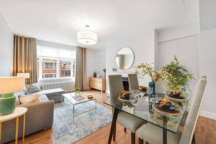 1 Bedroom Flat To Rent In Richmond Court, Sloane Street, Knightsbridge, London, SW1X