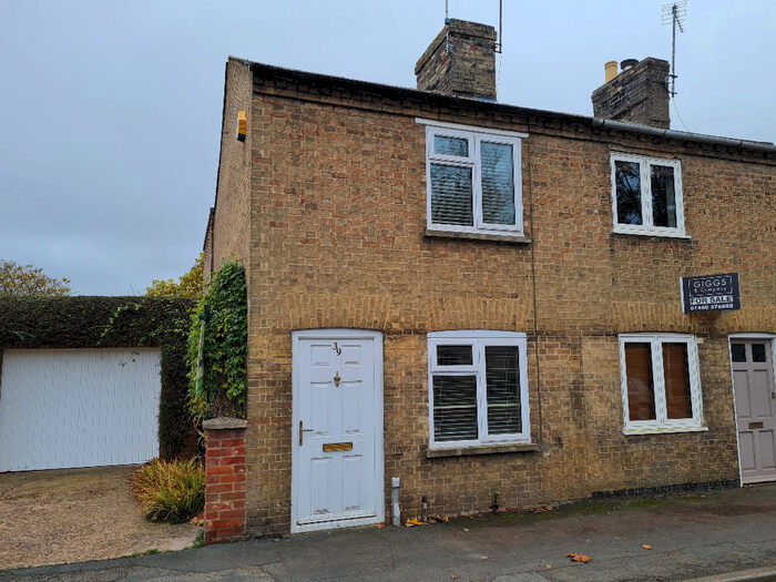 2 Bedroom End Of Terrace House To Rent In Church Street, Buckden, PE19