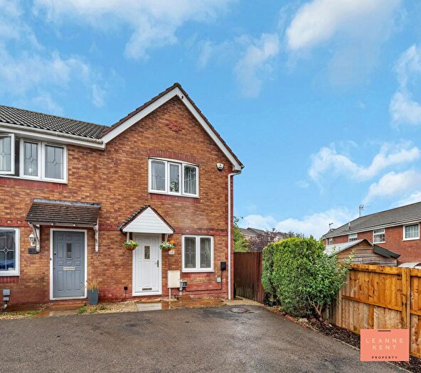 2 Bedroom Semi Detached House For Sale In Clos Cwm Garw, Caerphilly, CF83