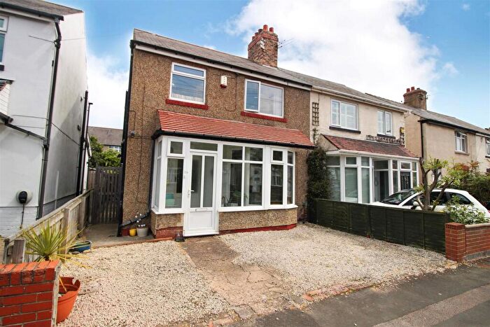 3 Bedroom Semi-Detached House For Sale In Uplands, Whitley Bay, NE25