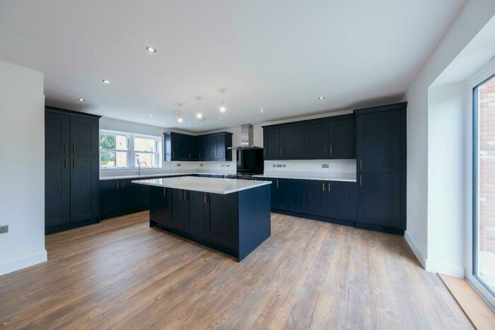 4 Bedroom Semi-Detached House For Sale In Long Lane, Wettenhall, CW7