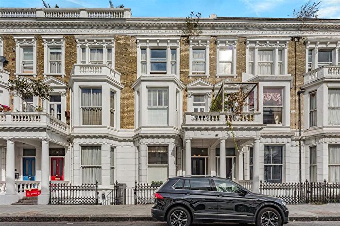 2 Bedroom Flat For Sale In Perham Road, West Kensington, W14