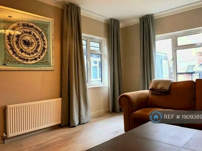 2 Bedroom Flat To Rent In North End Road, Wembley, HA9