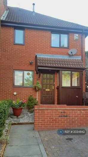1 Bedroom Semi-Detached House To Rent In The Pastures, High Wycombe, HP13