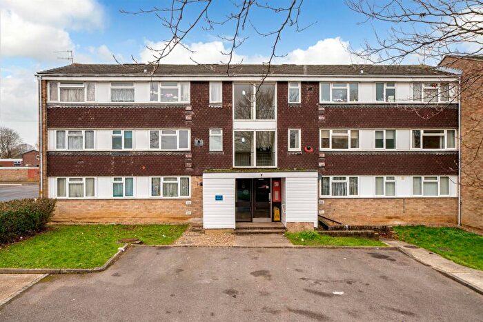 3 Bedroom Apartment To Rent In Stevenage Rise, Hemel Hempstead, HP2