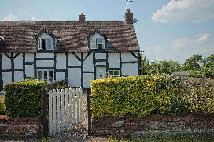 2 Bedroom Semi-Detached House To Rent In Parkgate Cottages, Oulton, Tarporley, CW6