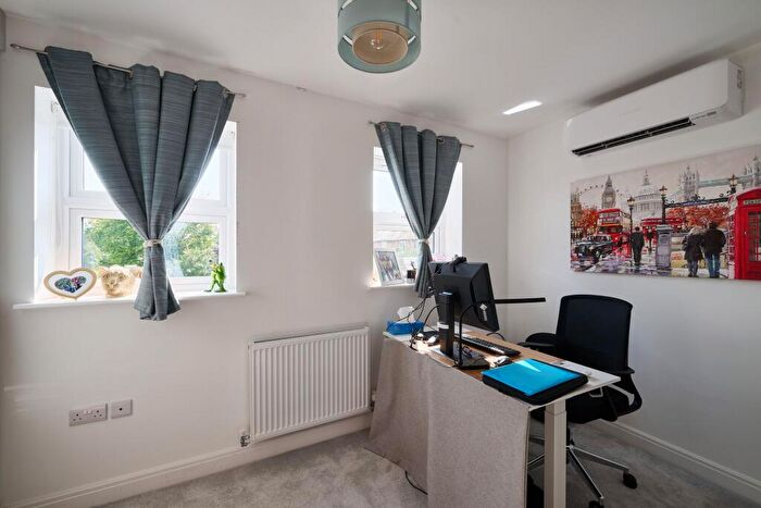 3 Bedroom Town House For Sale In Alexandra Mews, Chester, CH4