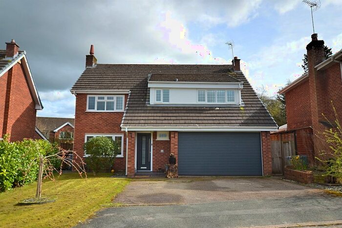 4 Bedroom Detached House For Sale In Millstream Close, Goostrey, Crewe, CW4