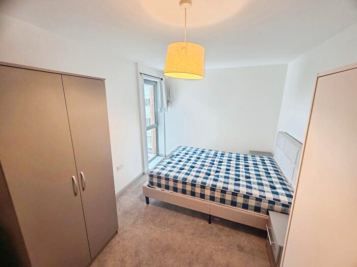 2 Bedroom Flat To Rent In C Elmira Way, Salford, M5