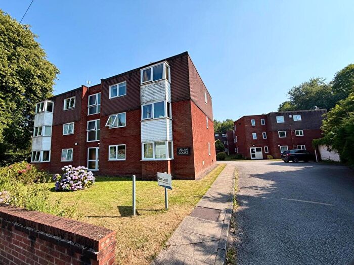 2 Bedroom Flat To Rent In Allan Court, Ivy Green Road, Chorlton, M21