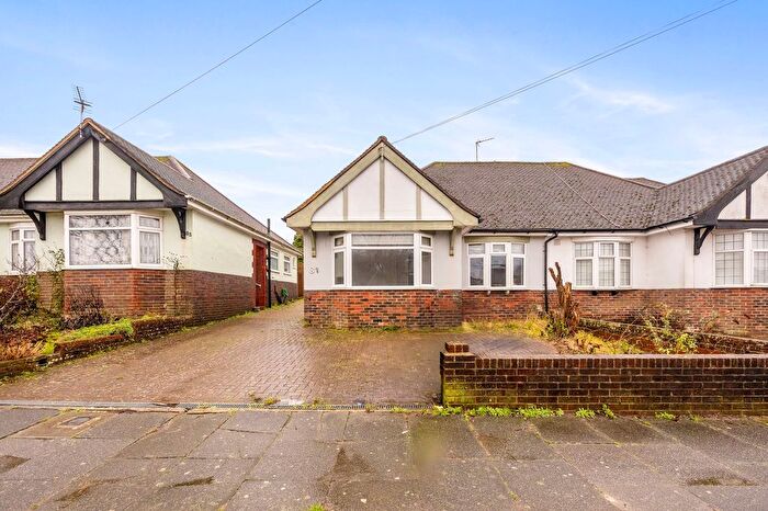 3 Bedroom Semi-Detached House For Sale In Larkfield Way, Brighton, BN1