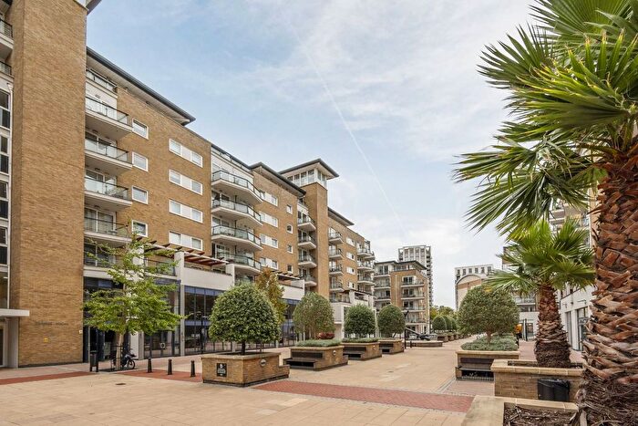 1 Bedroom Flat For Sale In Smugglers Way, Wandsworth, London, SW18