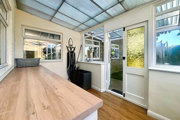 4 Bedroom Detached House For Sale In The Close, Holbury, Southampton, SO45