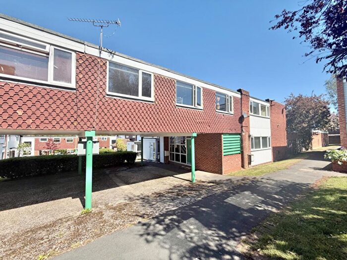 1 Bedroom Apartment To Rent In Riverdene, RG21