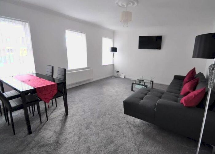 2 Bedroom Flat To Rent In High Street, Hull, HU1