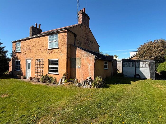 3 Bedroom Character Property For Sale In School Lane, Lutton, Spalding, PE12