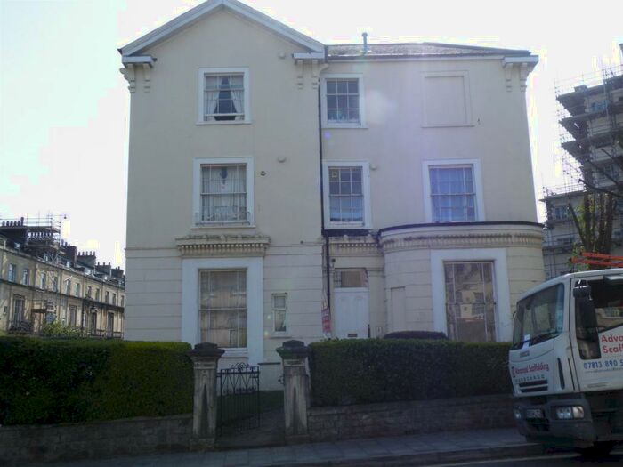 Flat To Rent In Westbourne Villas, Clifton, Bristol, BS8