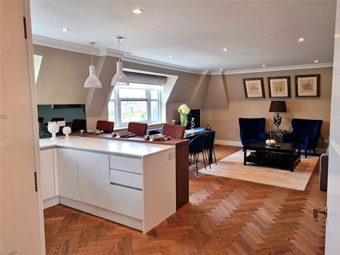 3 Bedroom Apartment To Rent In St. Johns Wood Park, London, NW8