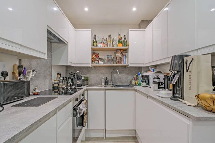 1 Bedroom Studio For Sale In Spirit Quay, Wapping, London, E1W