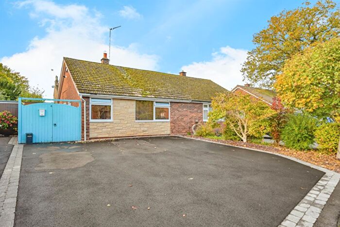 2 Bedroom Semi Detached Bungalow For Sale In Hall Park, Barrow-On-Trent, Derby, DE73