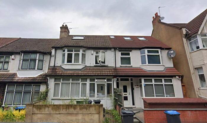 4 Bedroom Terraced House To Rent In Grange Road, Thornton Heath, SE25