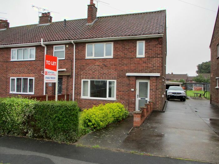 2 Bedroom Semi-Detached House To Rent In George Street, Broughton, DN20