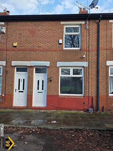 2 Bedroom Terraced House For Sale In Broadfield Road, Stockport, Manchester, SK5