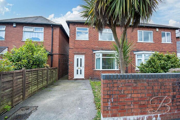 3 Bedroom Semi Detached House To Rent In Balmoral Drive, Mansfield, NG19