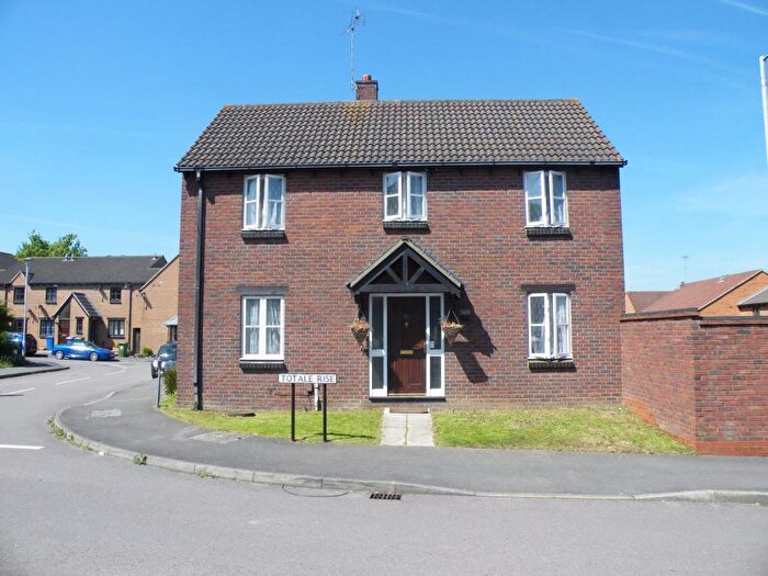 3 Bedroom Terraced House To Rent In Darby Vale, Quelm Park, Warfield, Berkshire, RG42