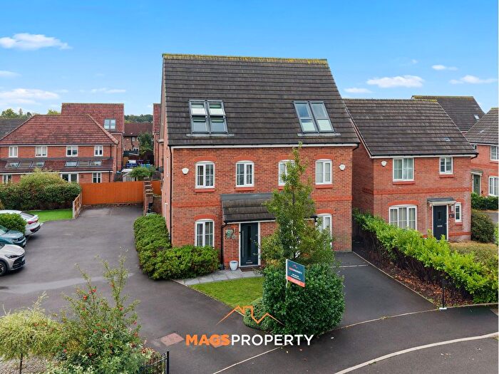 3 Bedroom Semi-detached House For Sale In Wolfberry Drive, Liverpool, L11