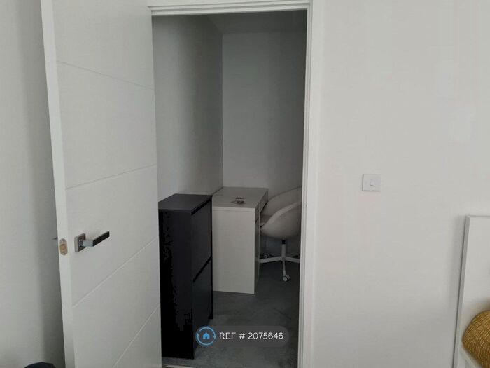 Studio To Rent In Kingston Road, New Malden, KT3