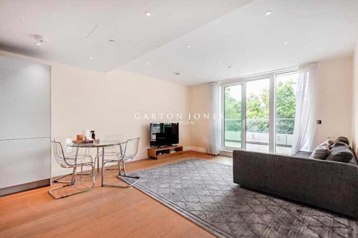 2 Bedroom Apartment For Sale In Altissima House, Queenstown Road, London, SW11