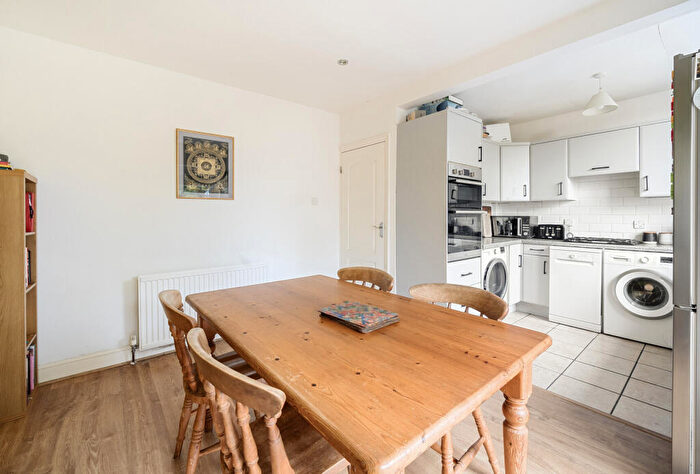 3 Bedroom Semi-Detached House For Sale In Liddell Road, Oxford, Oxfordshire, OX4