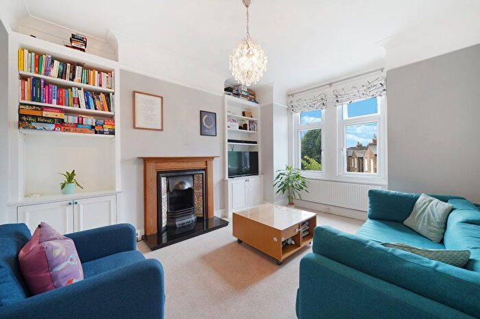 2 Bedroom Flat For Sale In Aldis Street, Wandsworth Common, SW17