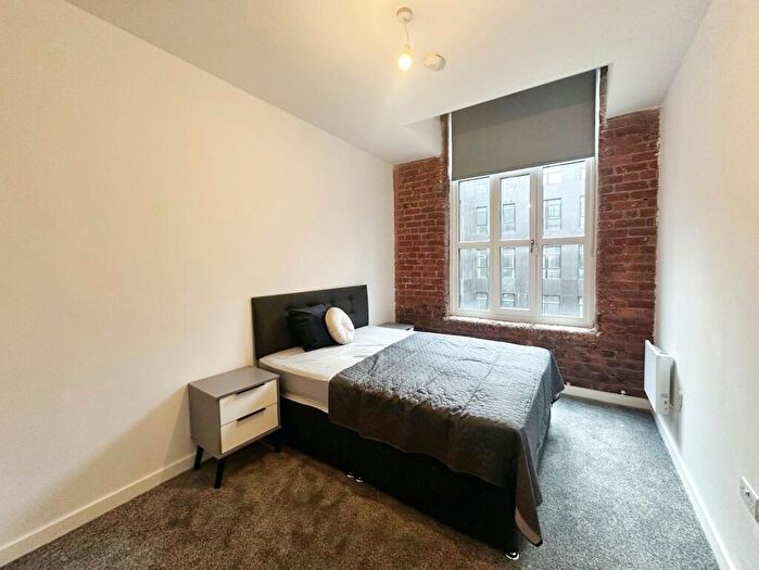 2 Bedroom Flat To Rent In Cotton Gardens, Bolton, Greater Manchester, BL1