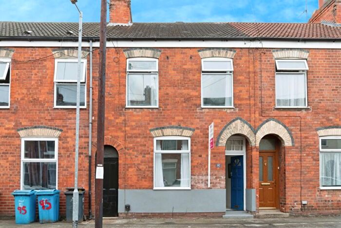 3 Bedroom Semi Detached House For Sale In Sharp Street, Hull, HU5