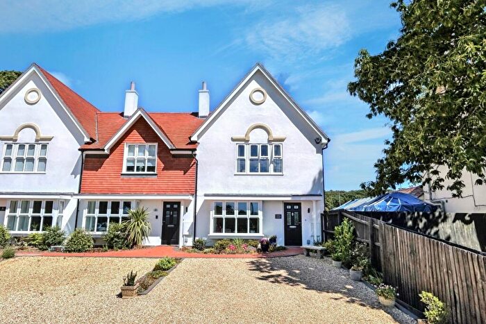 3 Bedroom End Of Terrace House For Sale In East Stoke, BH20